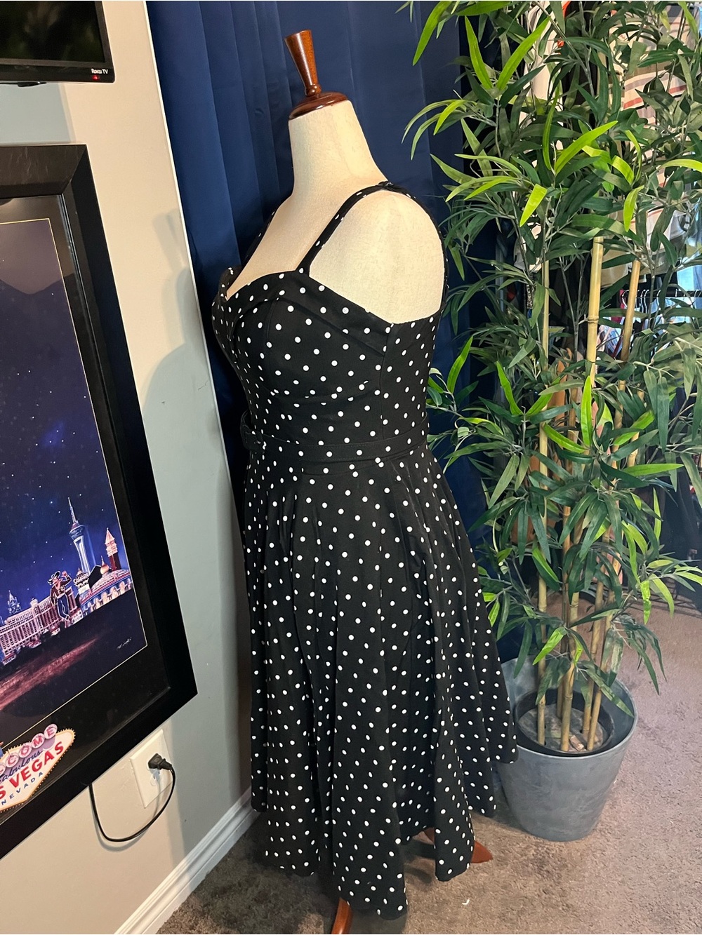 Like new Vixen by Micheline Pitt Black Polka Dot Swing Dress - Picture 4 of 11
